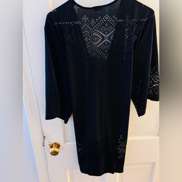 Dotti Women's Laser-Cutout V-Neck Kimono Cover-Up - Picture 6 of 8